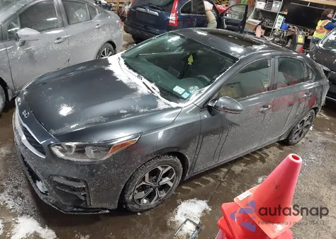 2019 Kia Forte Lxs z USA, uszkodzony, nr VIN 3KPF24AD1KE110143